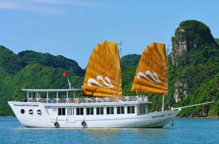 Paradise Explorer Day Cruise Halong Bay